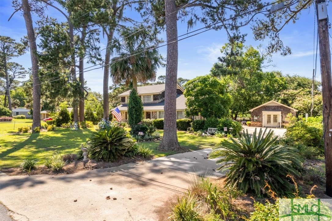 200 E Point Drive