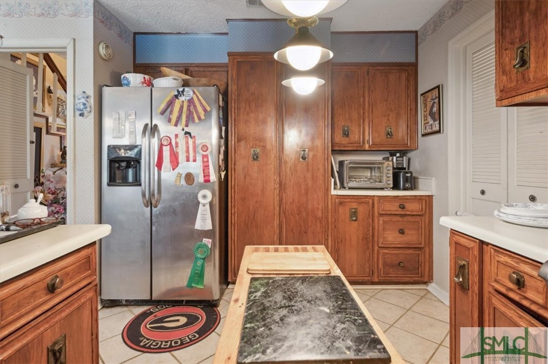 200 E Point Drive