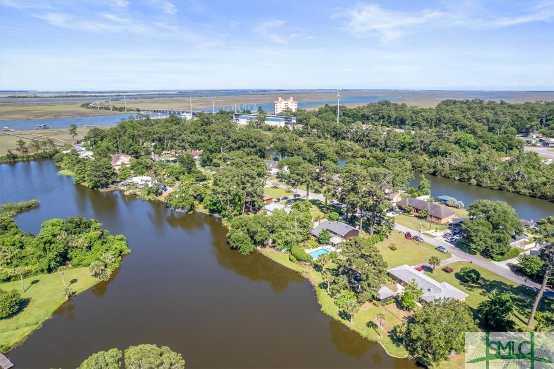 200 E Point Drive