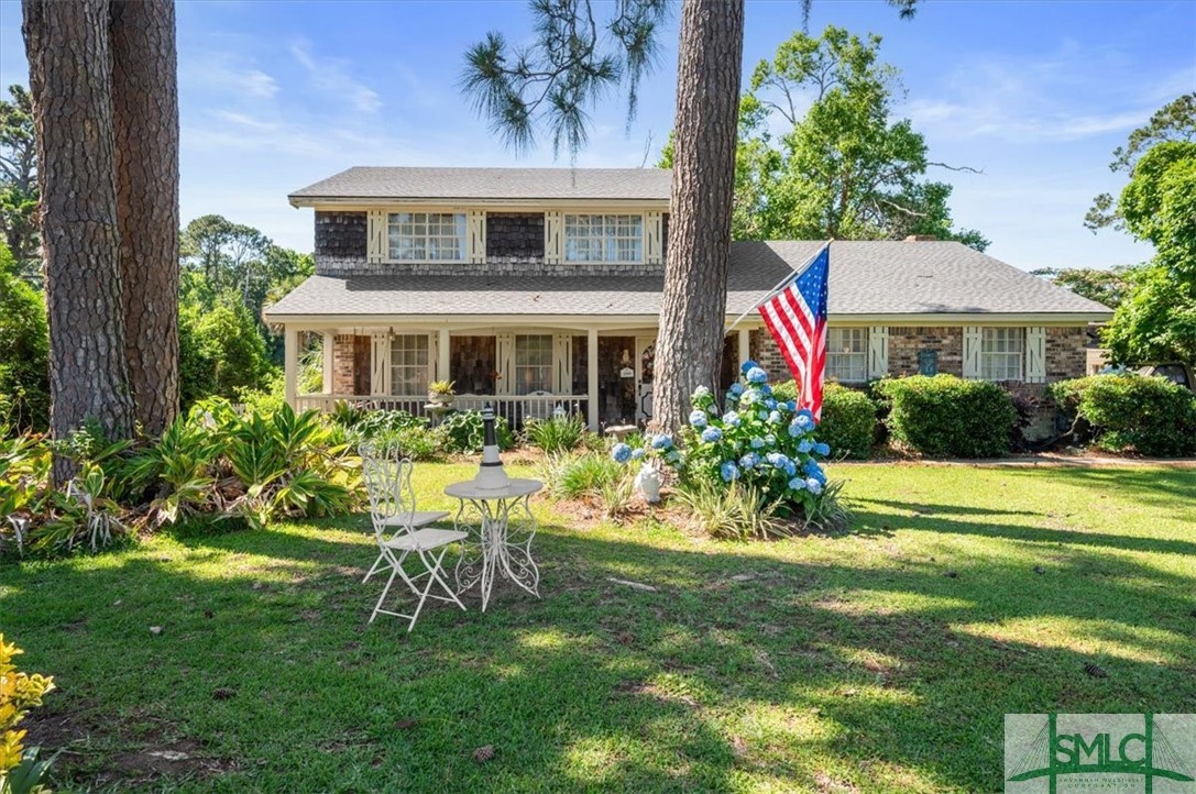 200 E Point Drive