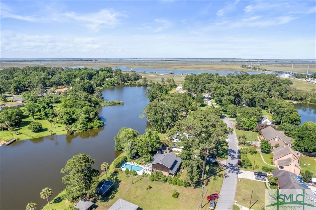 200 E Point Drive