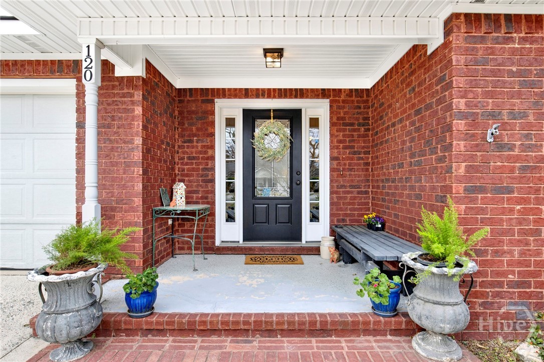 120 Four Oaks Court