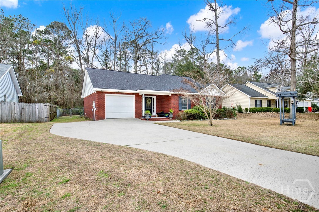 120 Four Oaks Court