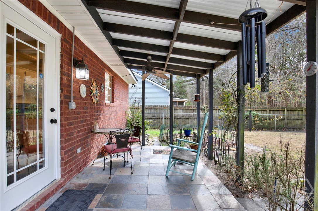 120 Four Oaks Court