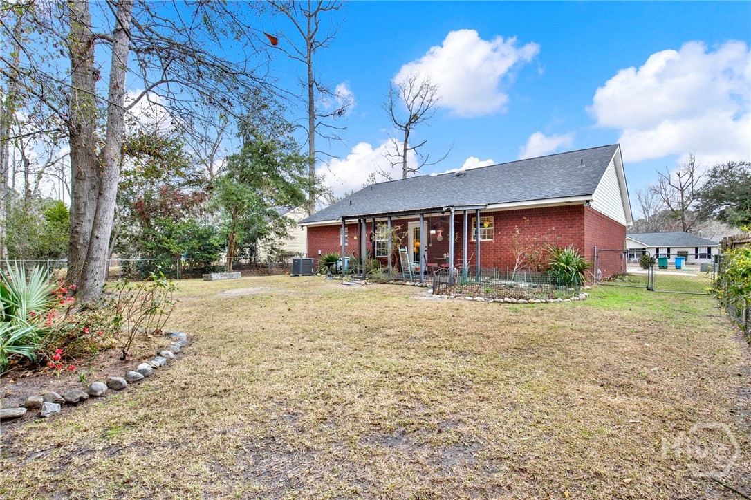 120 Four Oaks Court