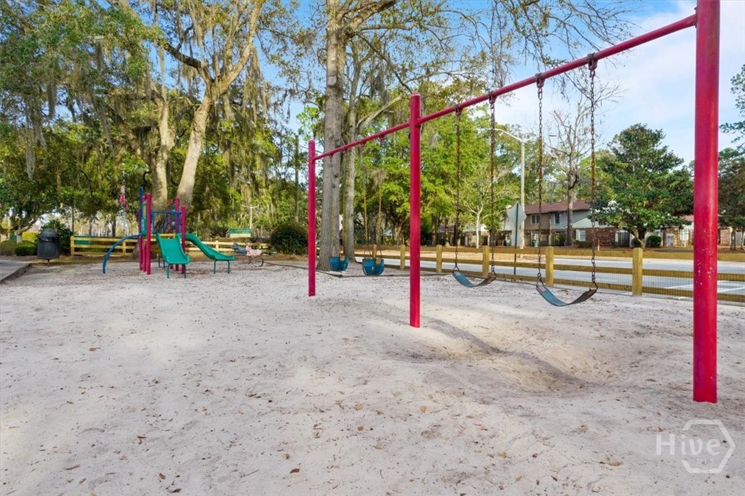 777 King George Boulevard 38