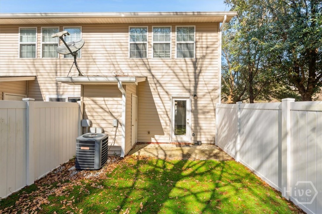 777 King George Boulevard 38