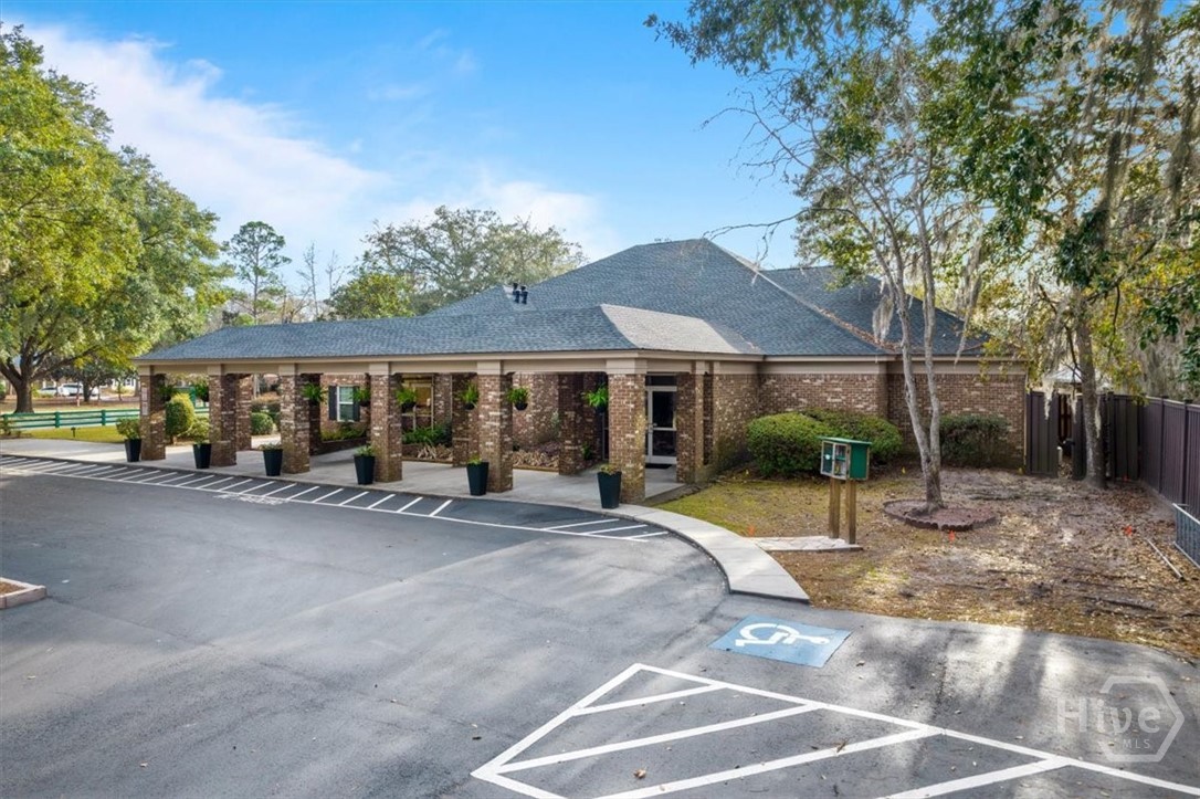 777 King George Boulevard 38