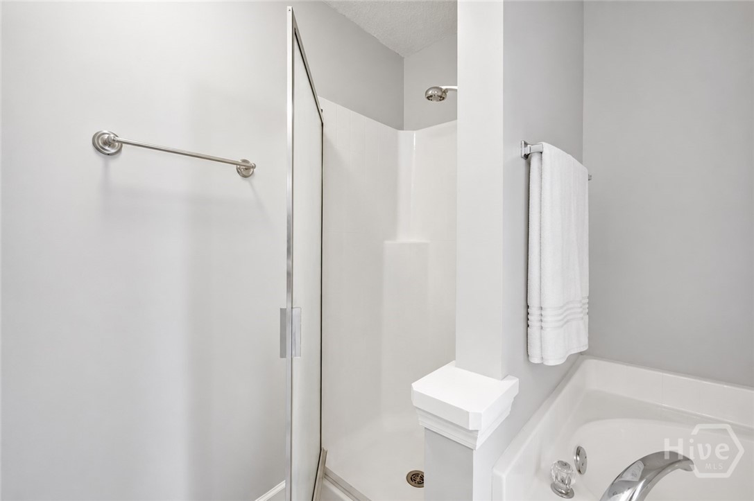 777 King George Boulevard 38