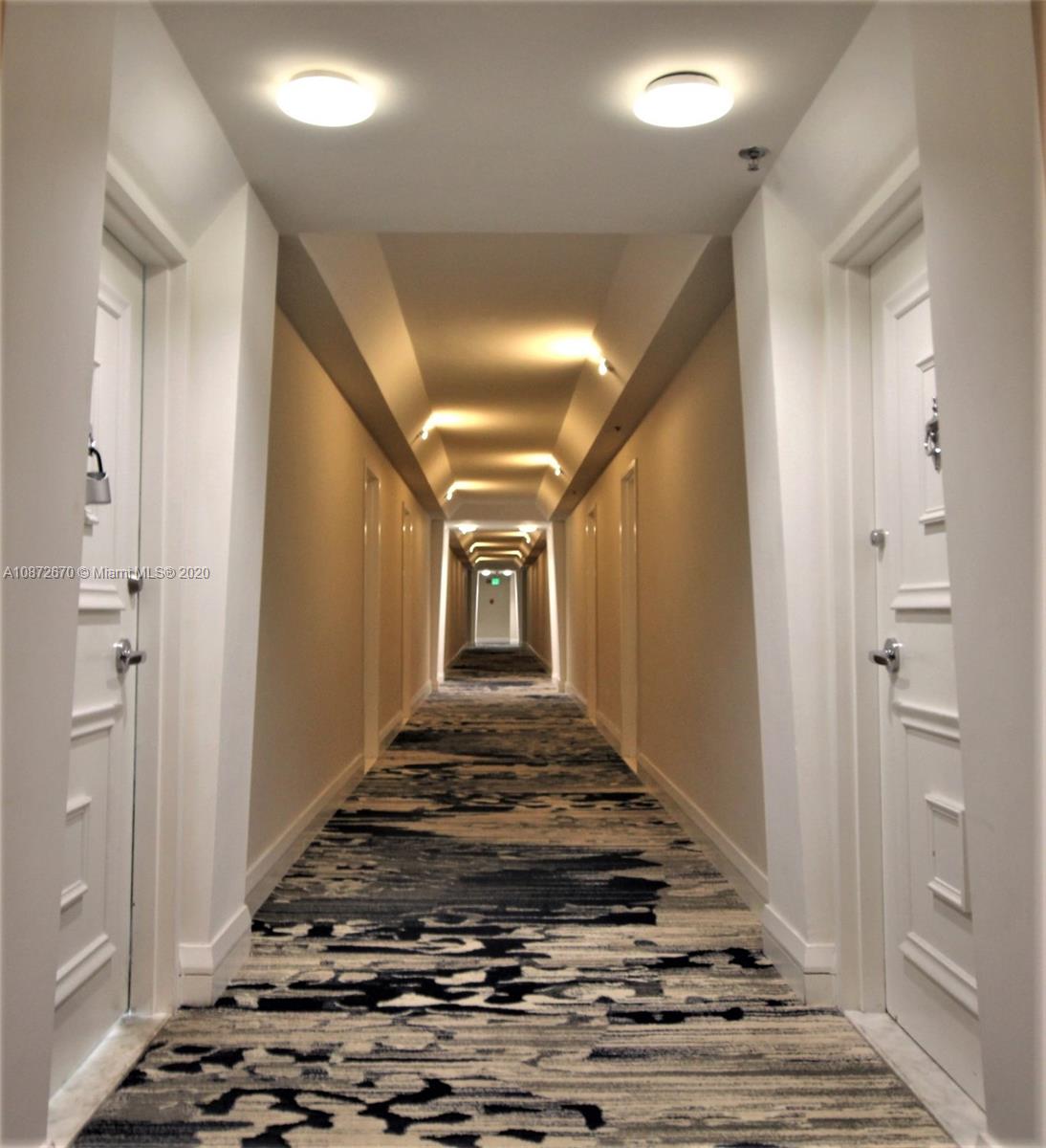 5161 Collins Ave # 902