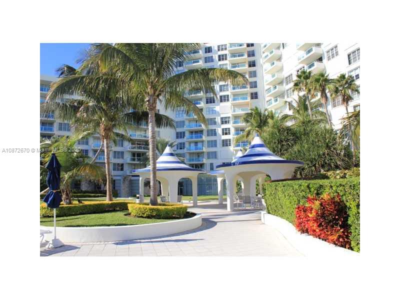 5161 Collins Ave # 902