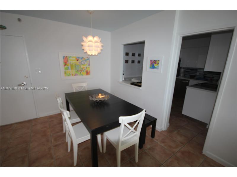 5161 Collins Ave # 902