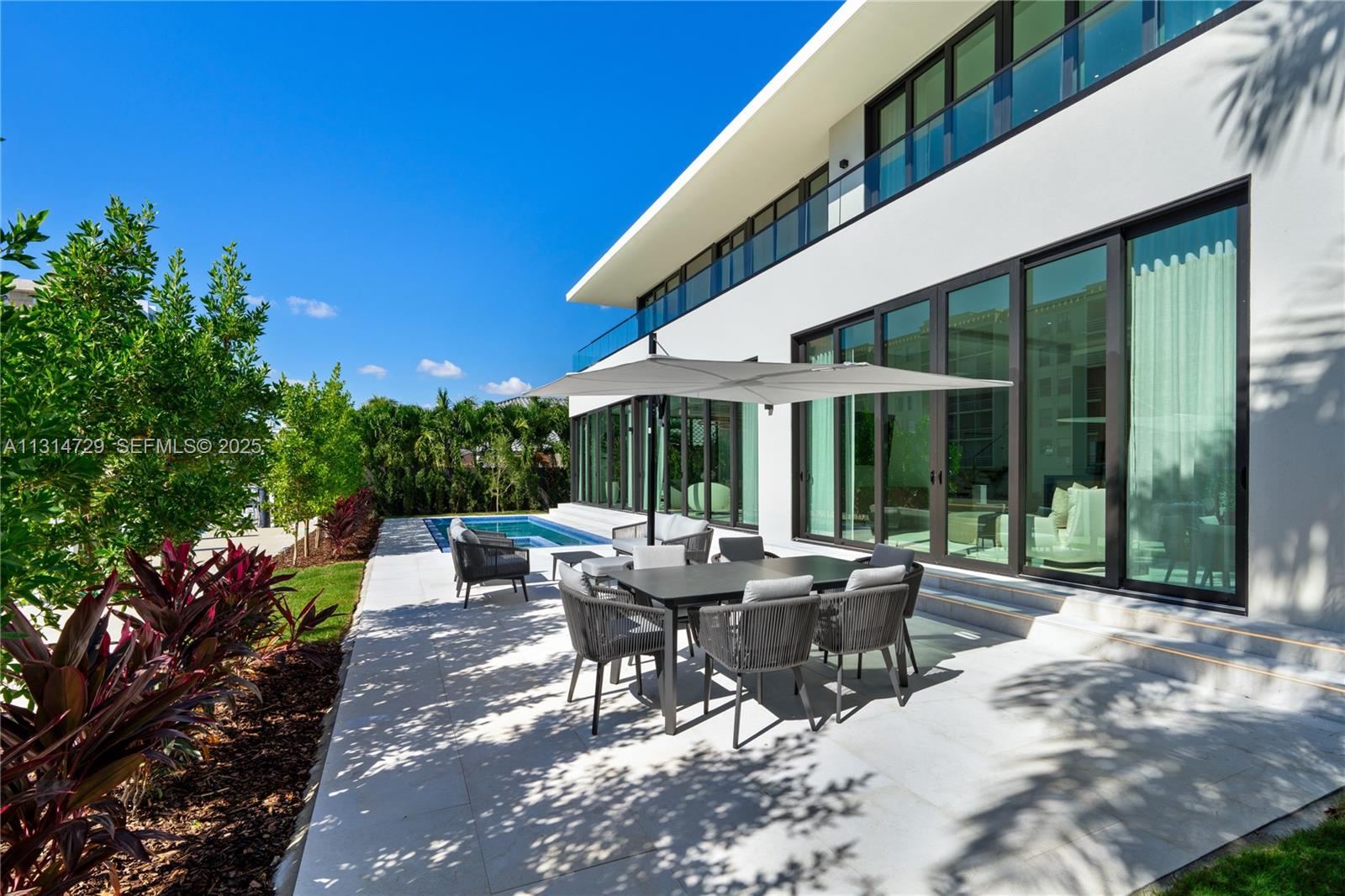 2950 NE 164th Street