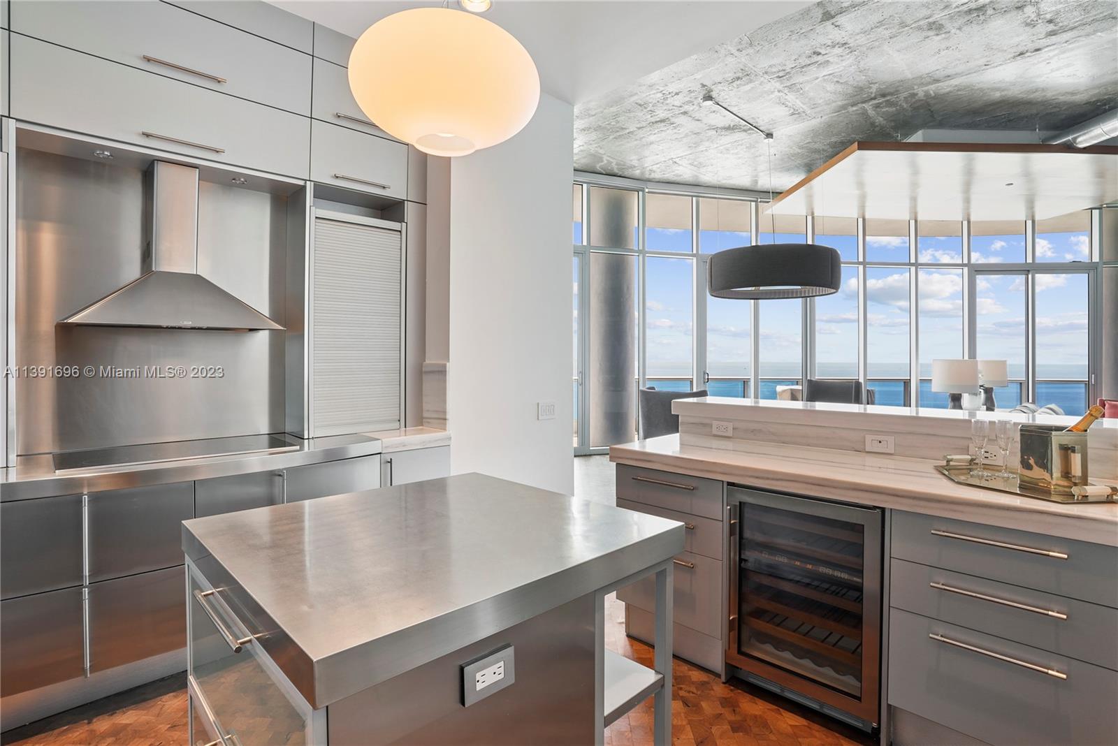 5959 Collins Ave Unit: PH2007, Miami Beach, FL 33140