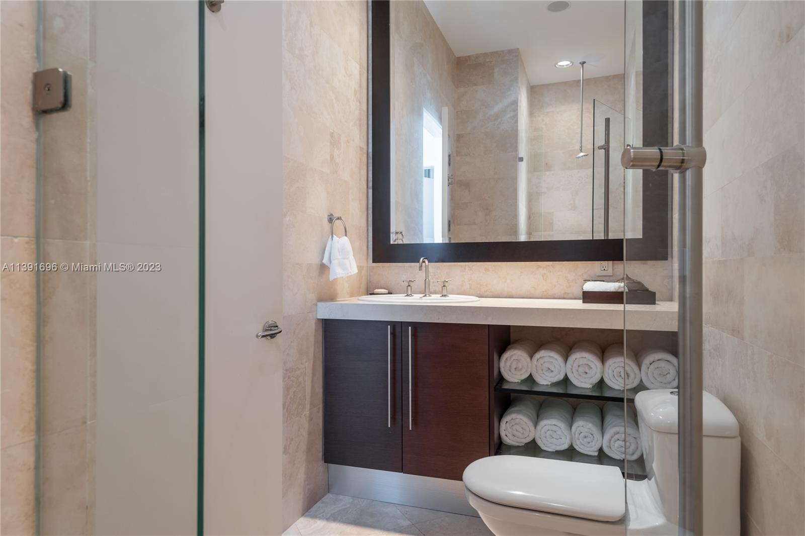 5959 Collins Ave Unit: PH2007, Miami Beach, FL 33140