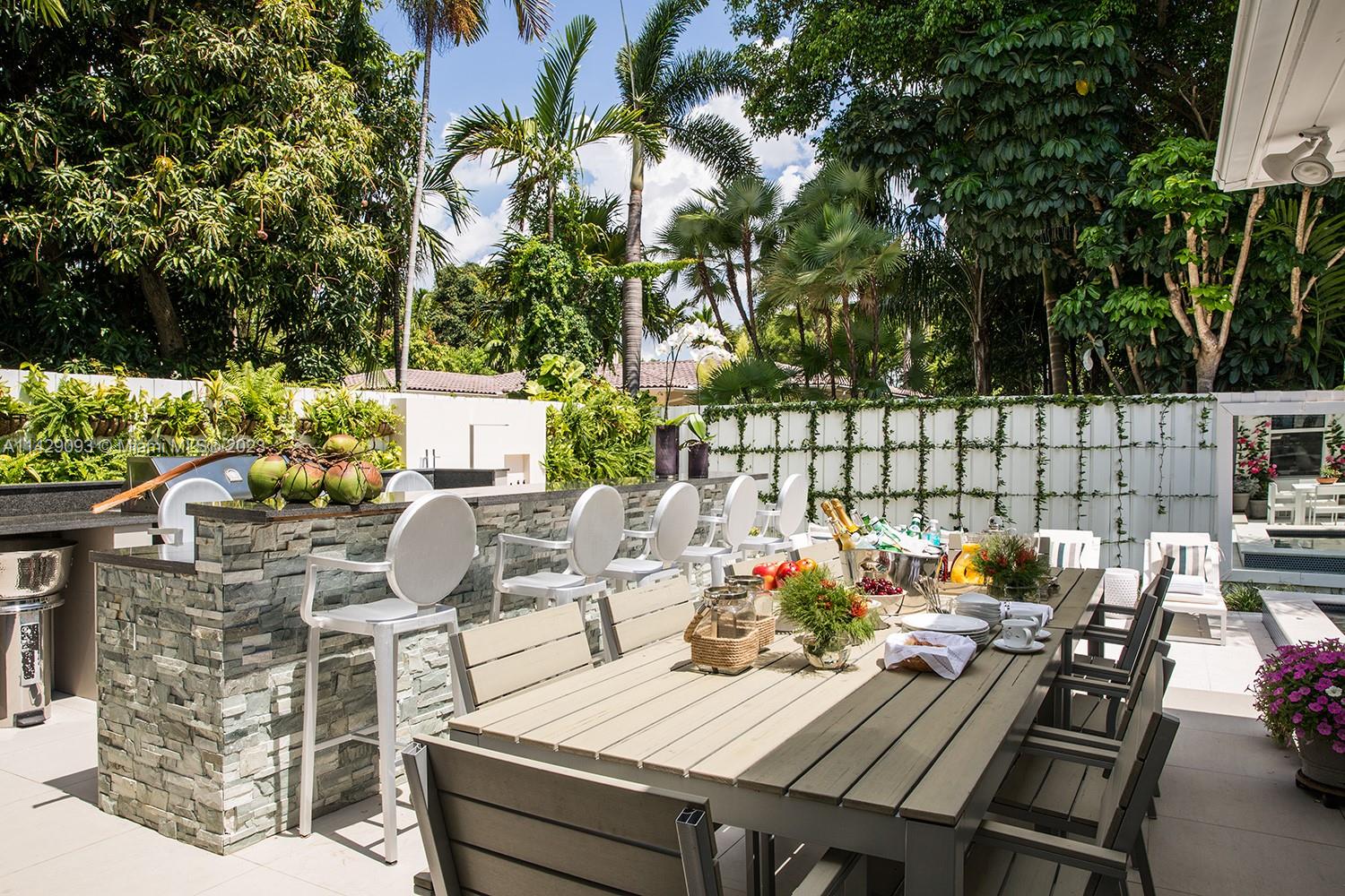 533 NE 52nd Ter, Miami, FL 33137