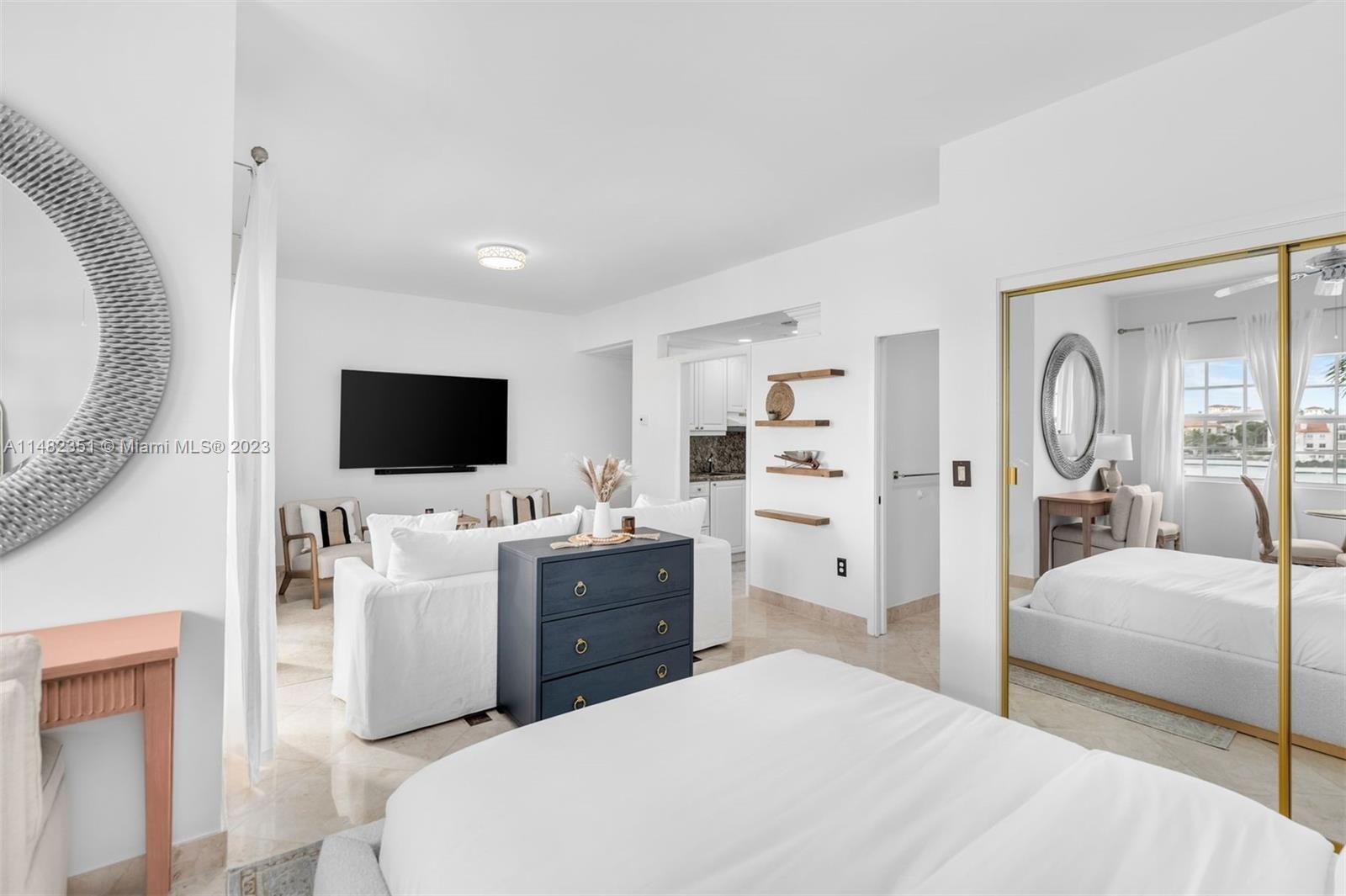 40305 Fisher Island Dr # 40305