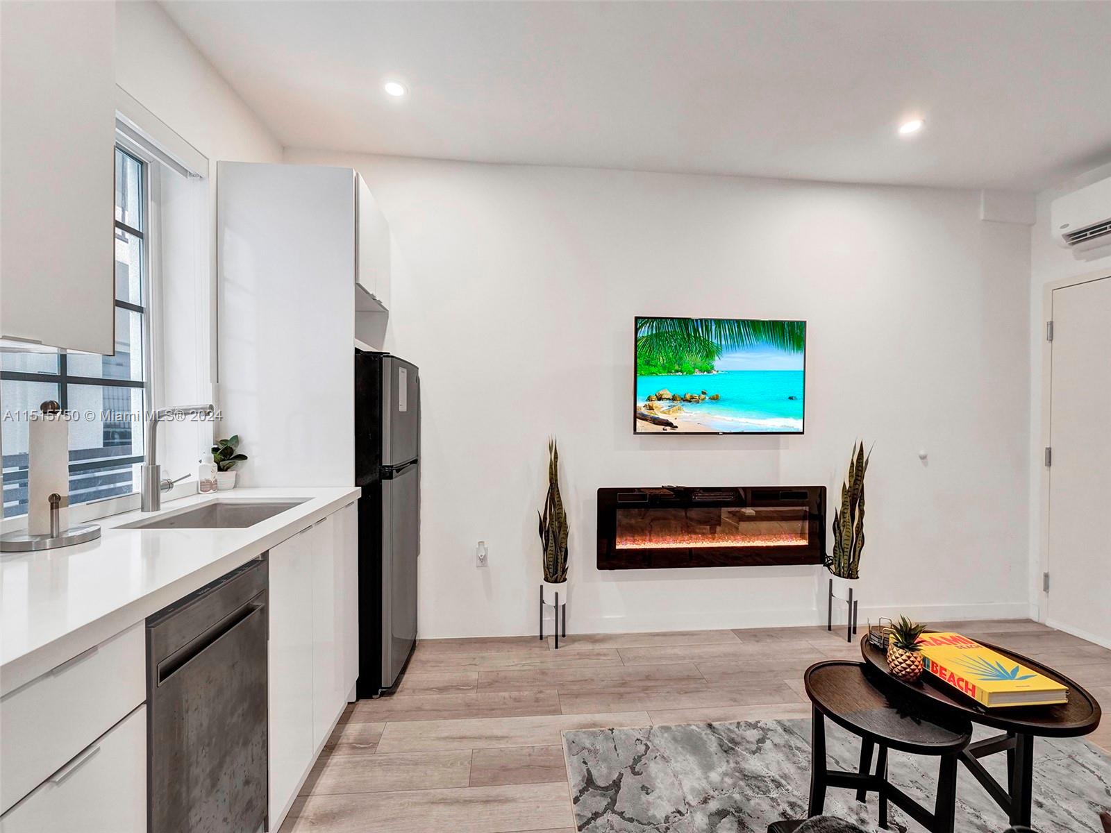 1610 Euclid Ave # A104