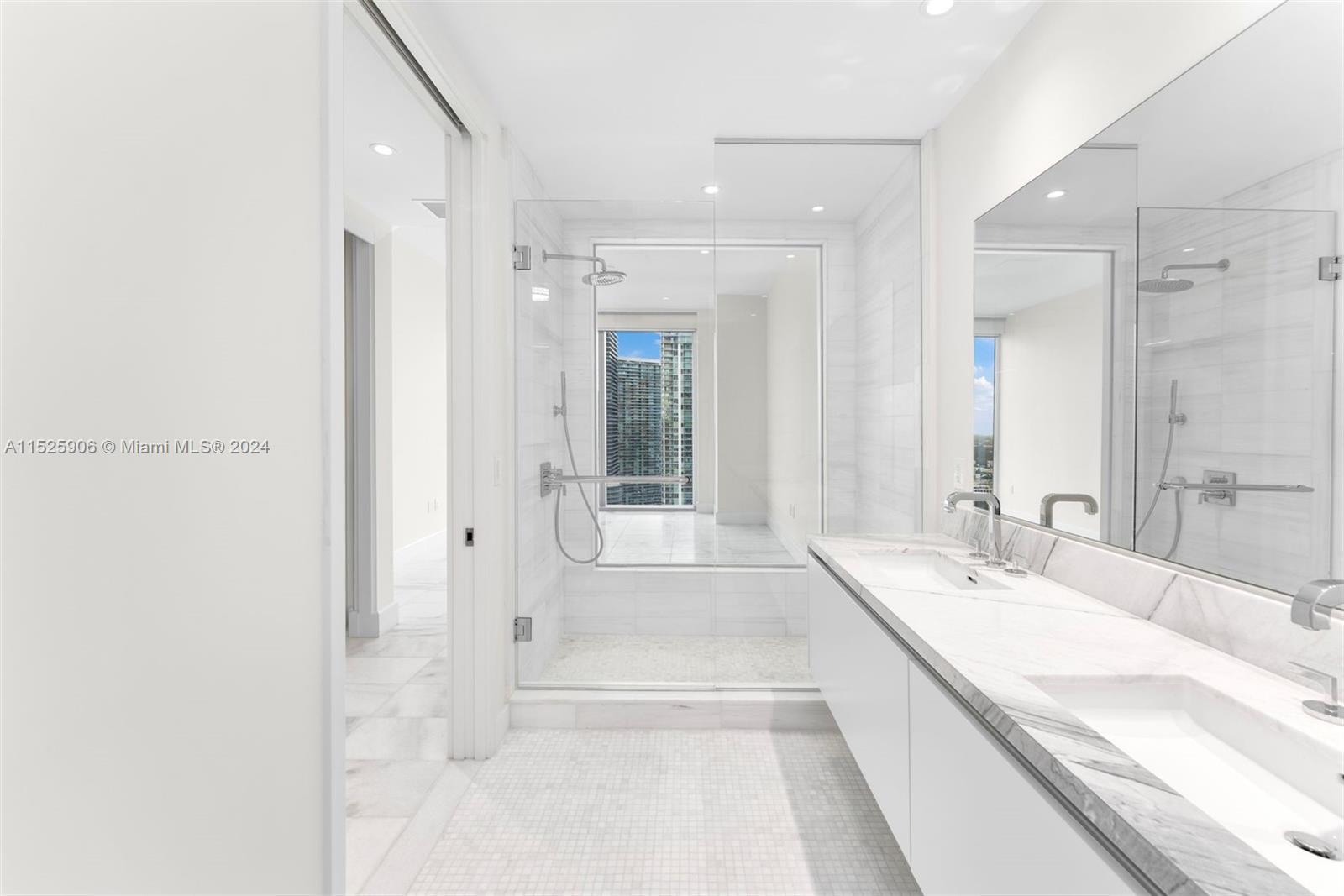 700 NE 26th Terr, Miami, FL 33137
