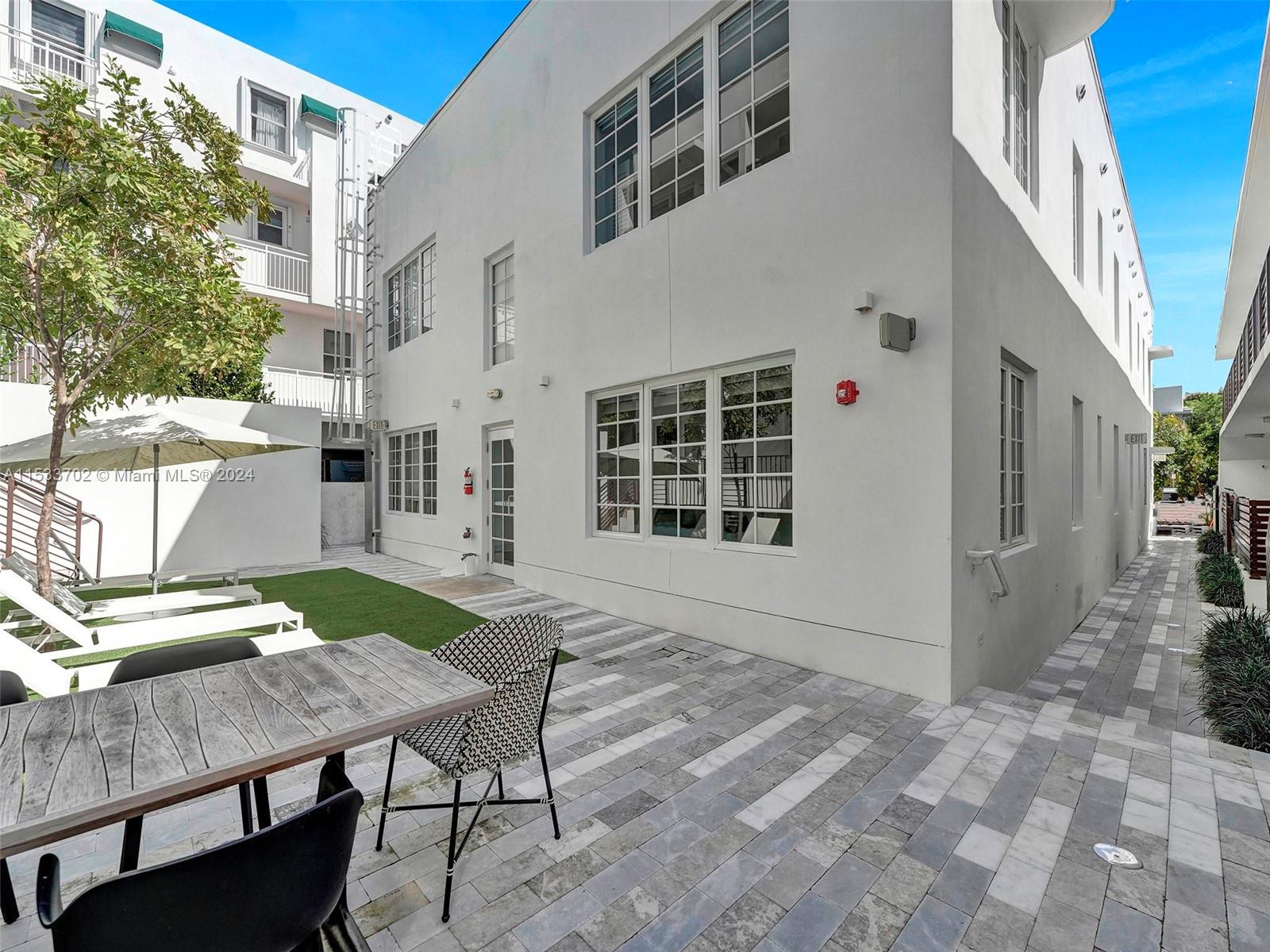 1610 Euclid Ave # A102