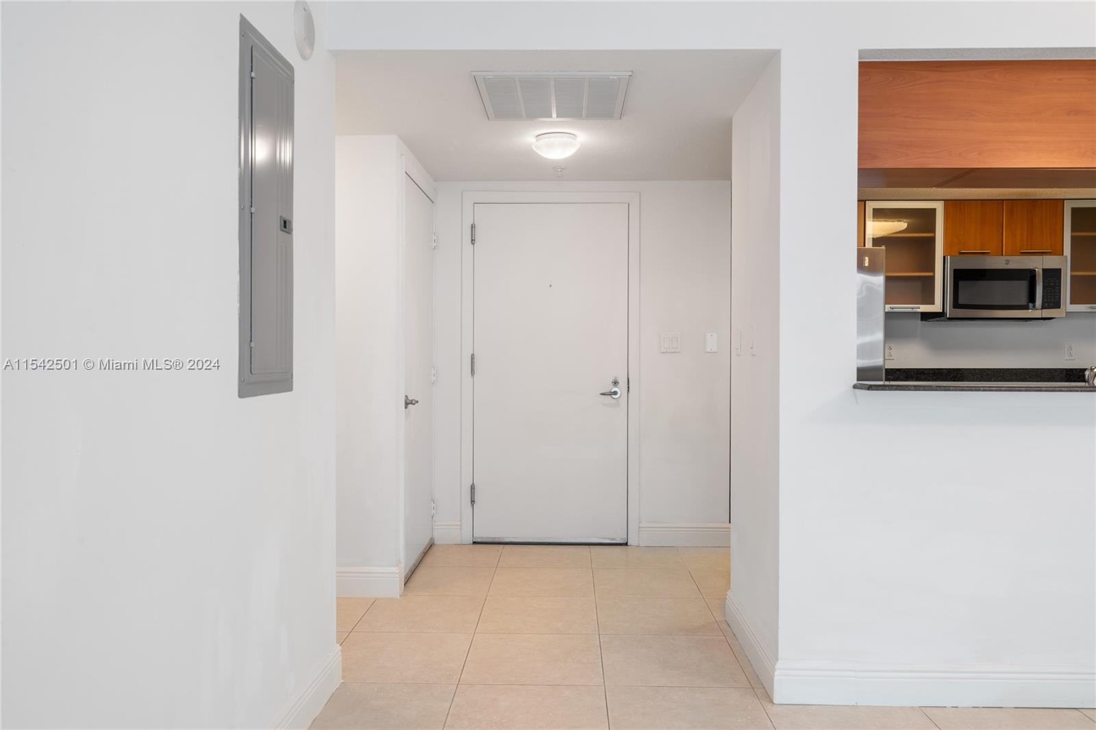 1800 N Bayshore Dr # 2114, Miami, FL 33132