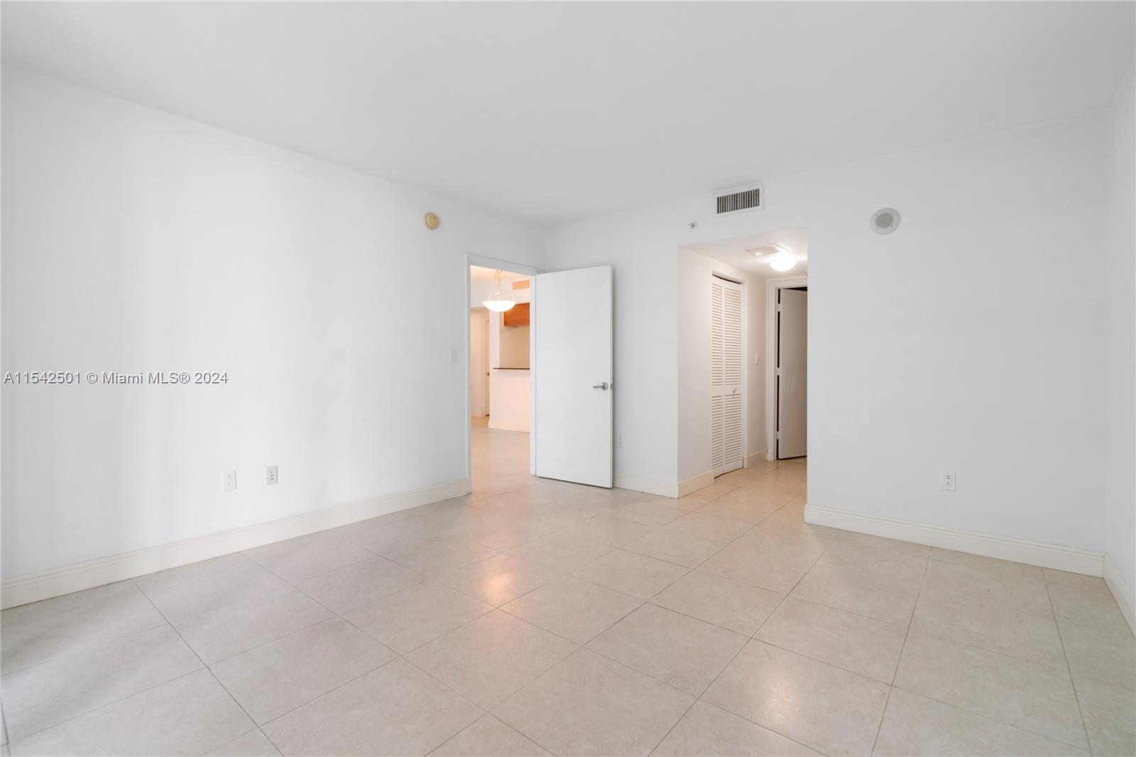 1800 N Bayshore Dr # 2114, Miami, FL 33132