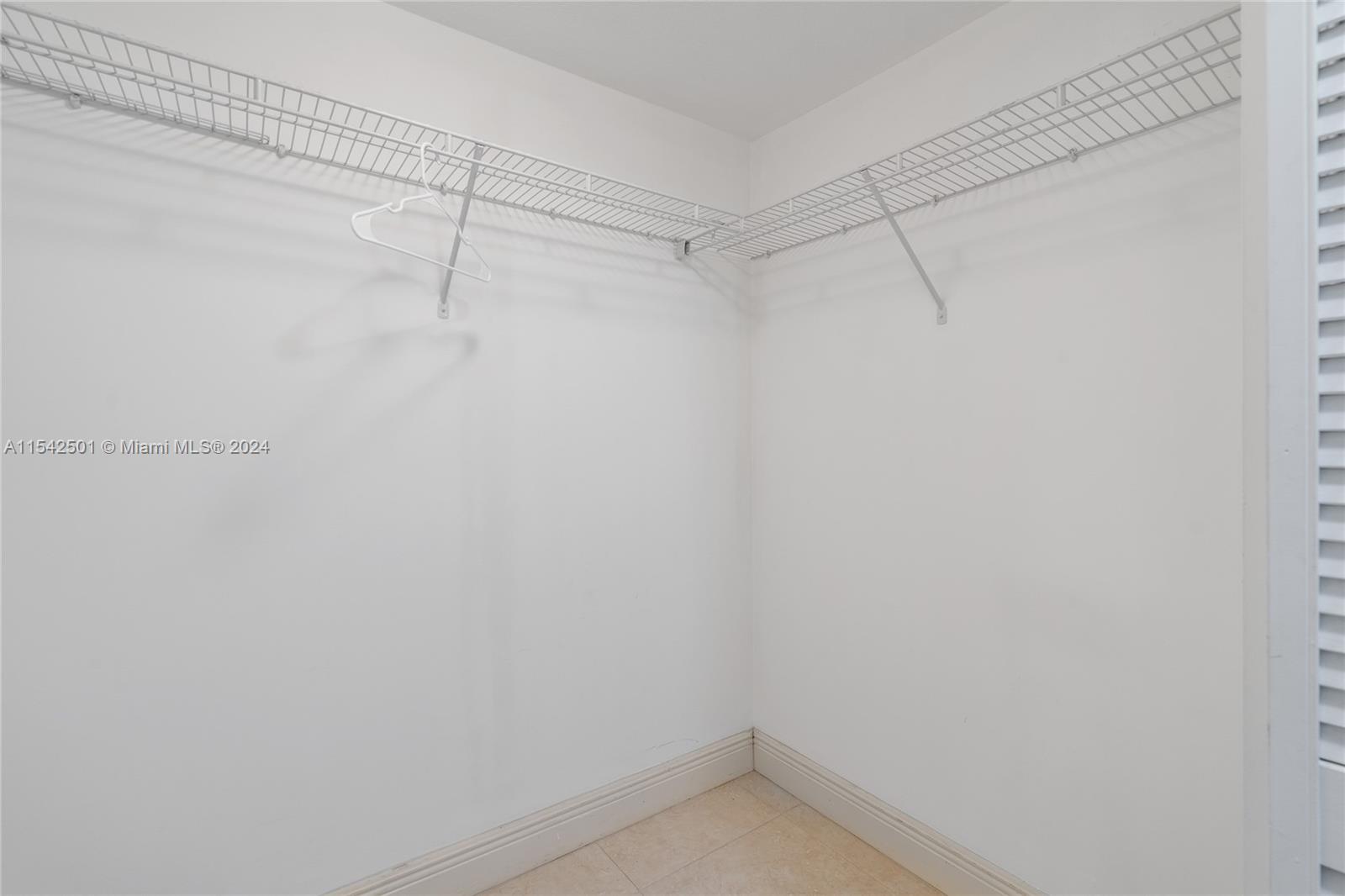 1800 N Bayshore Dr # 2114, Miami, FL 33132