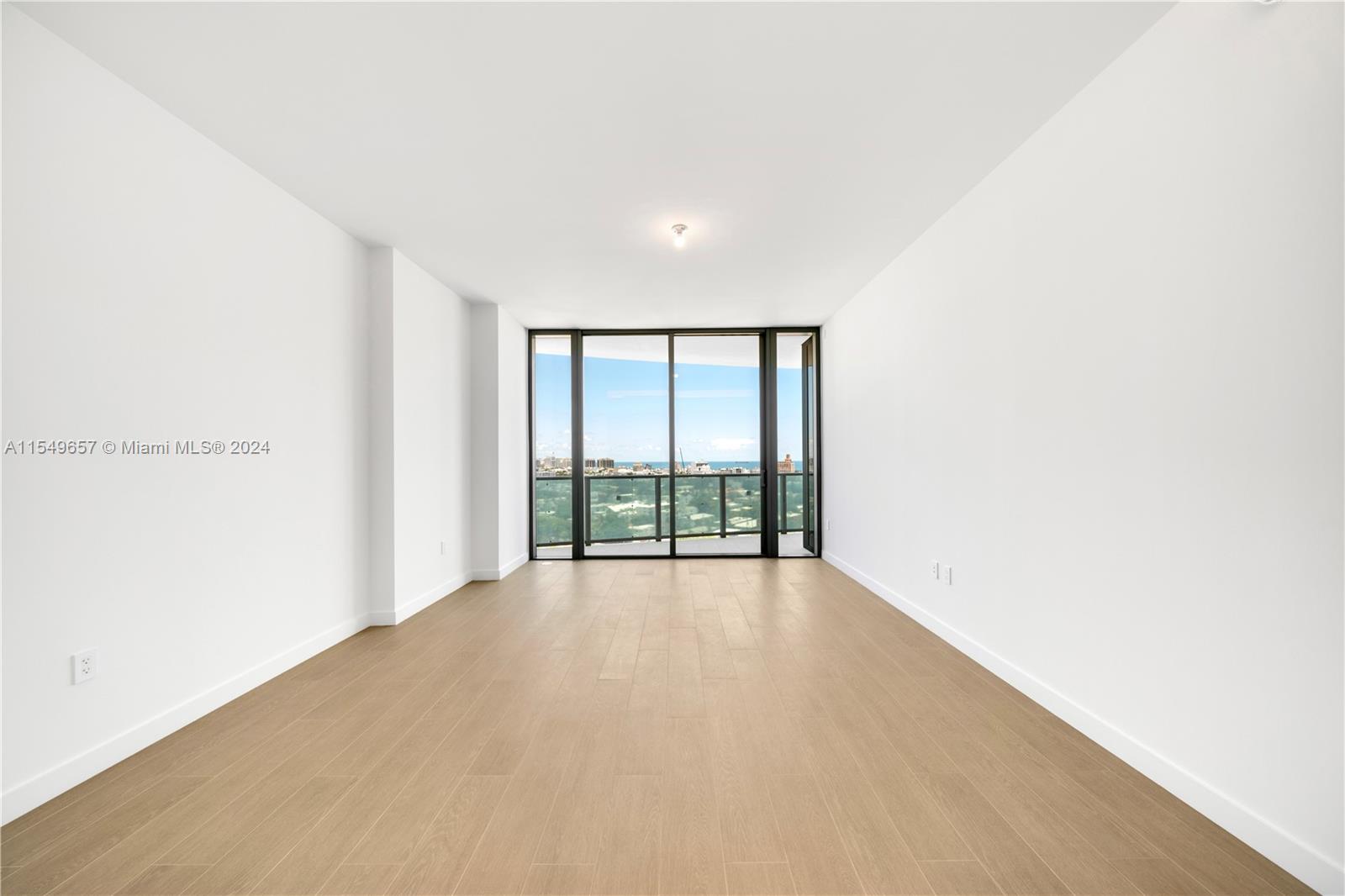 500 Alton # 1806