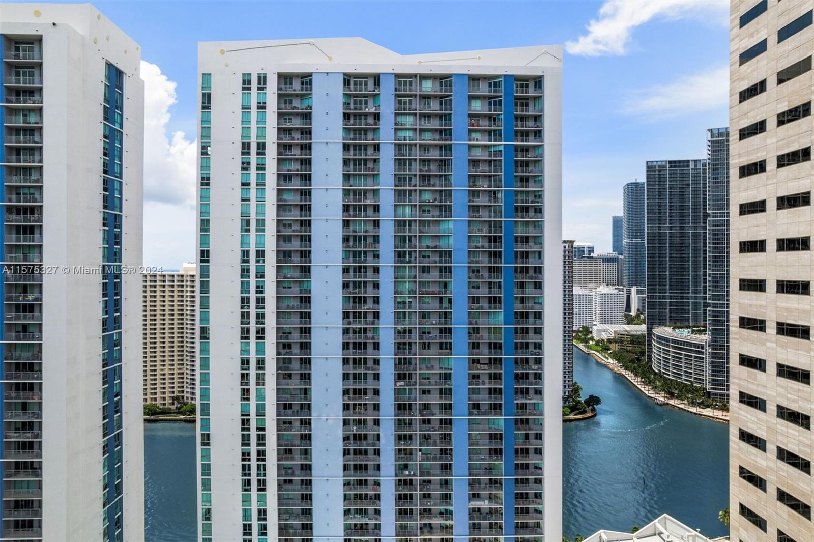325 S Biscayne Blvd # 3320, Miami, FL 33131