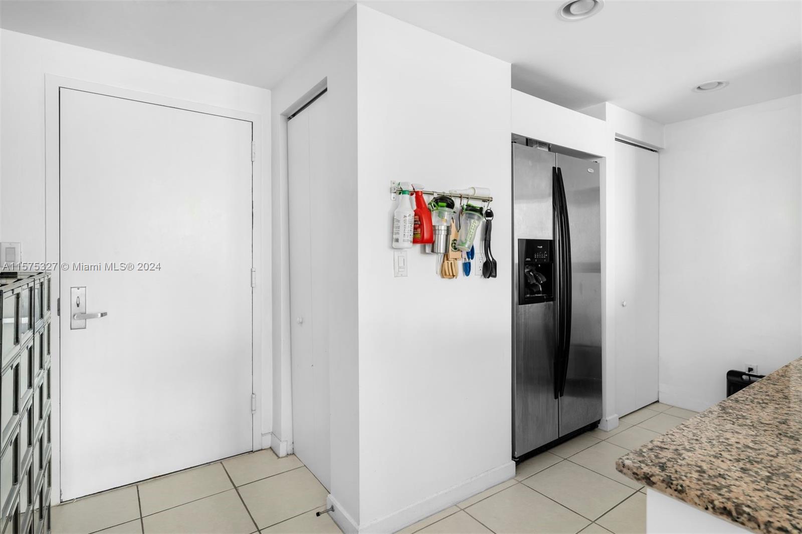 325 S Biscayne Blvd # 3320, Miami, FL 33131