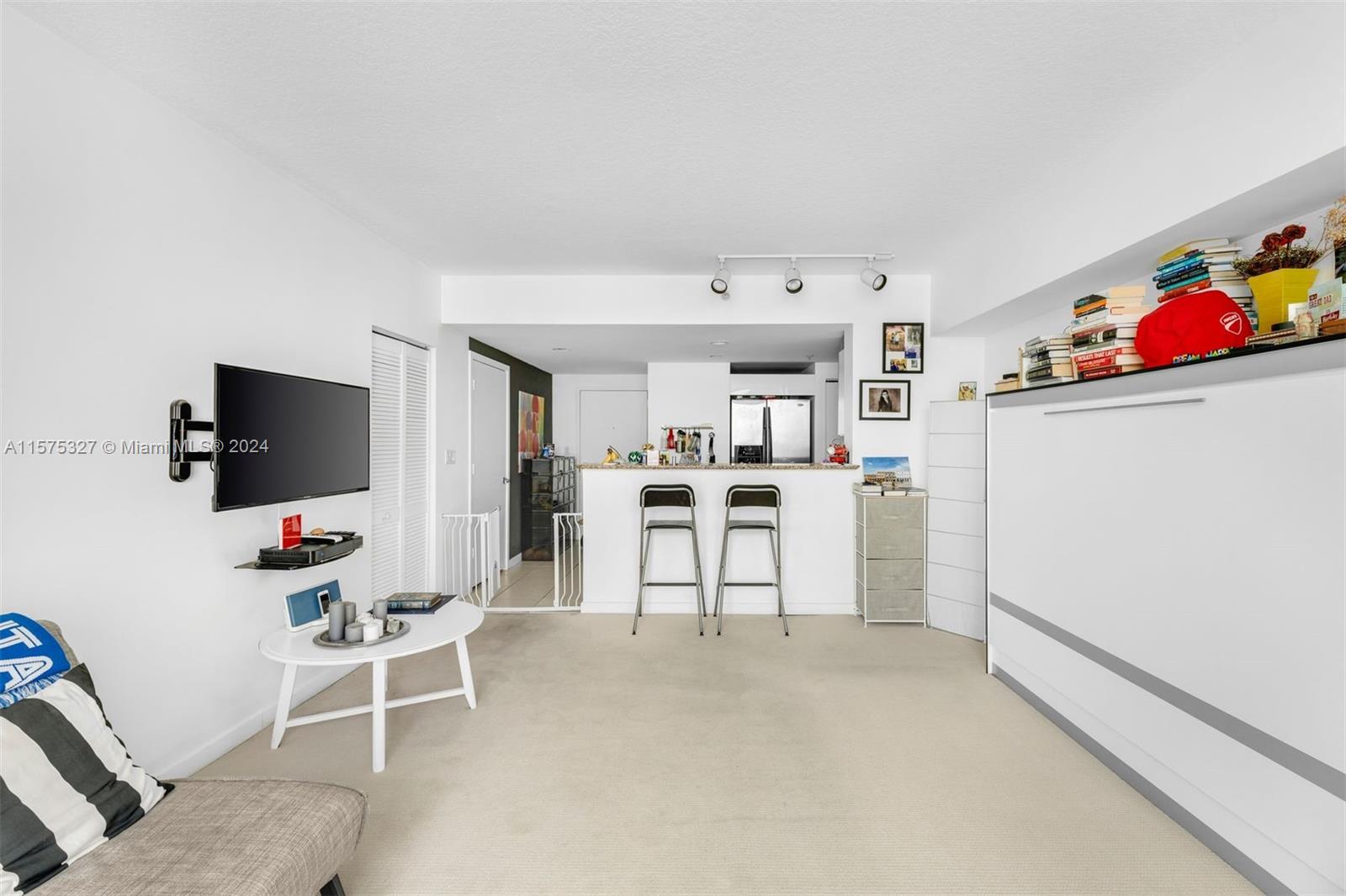 325 S Biscayne Blvd # 3320, Miami, FL 33131