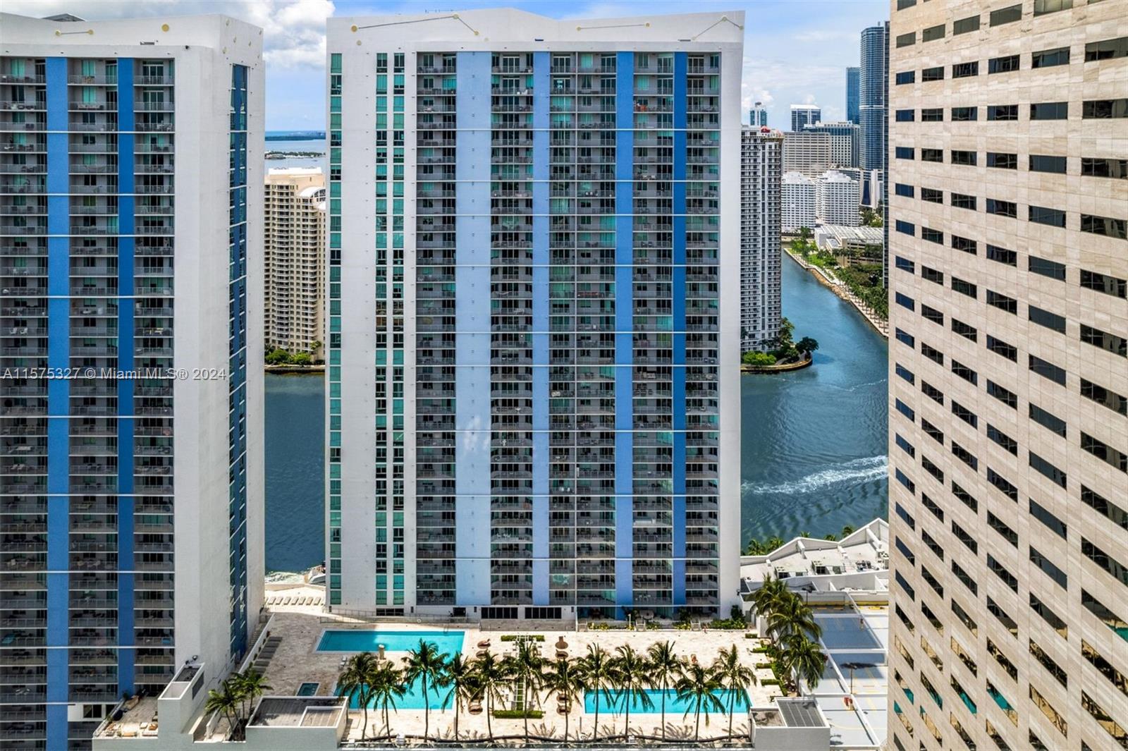 325 S Biscayne Blvd # 3320, Miami, FL 33131