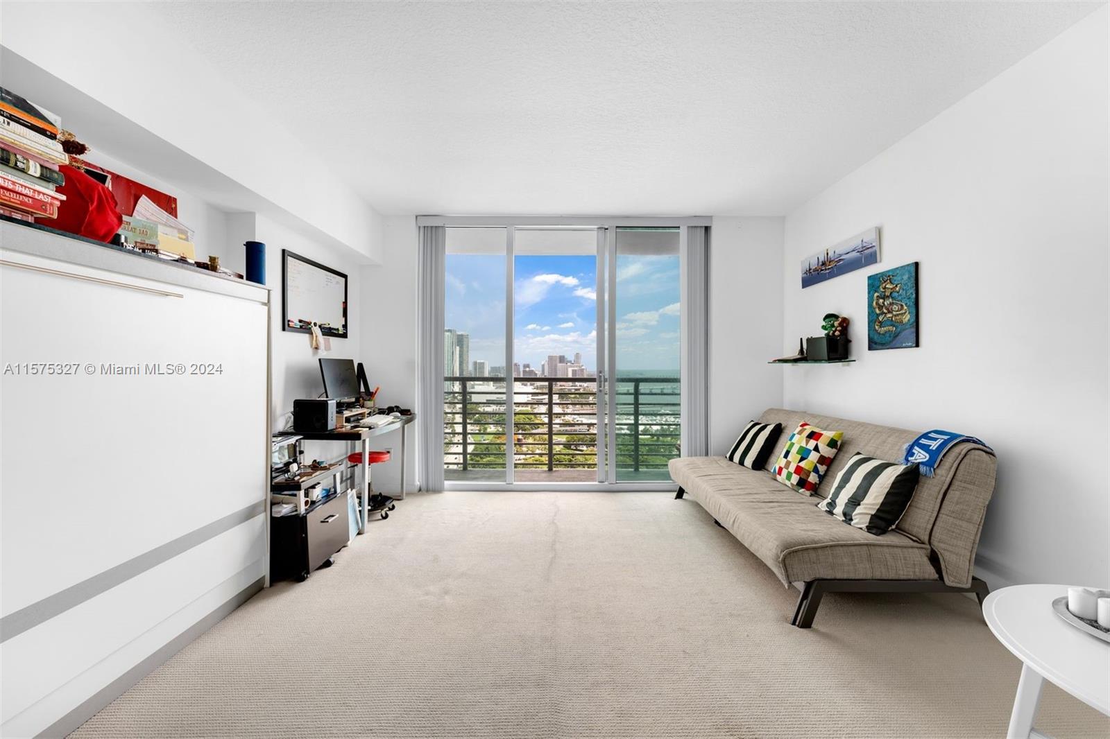 325 S Biscayne Blvd # 3320, Miami, FL 33131