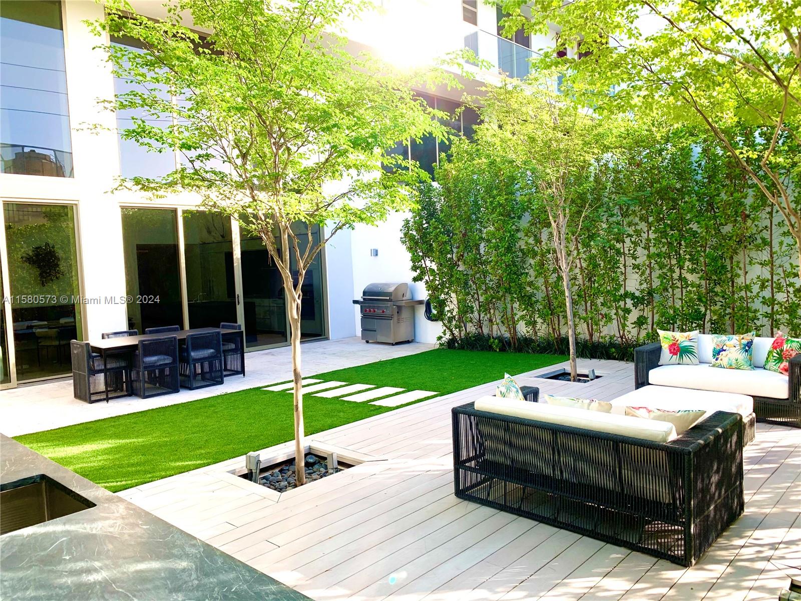 300 Collins Ave # 2C