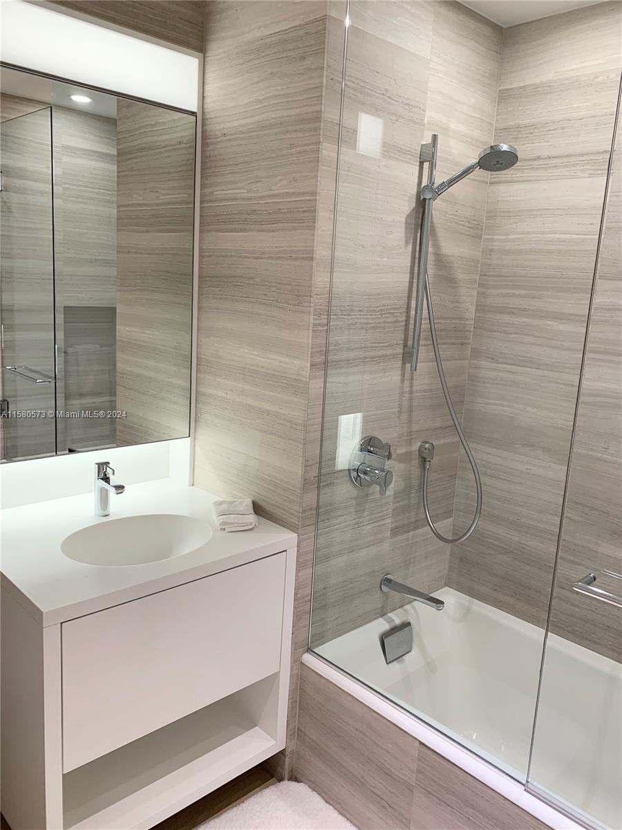 300 Collins Ave # 2C