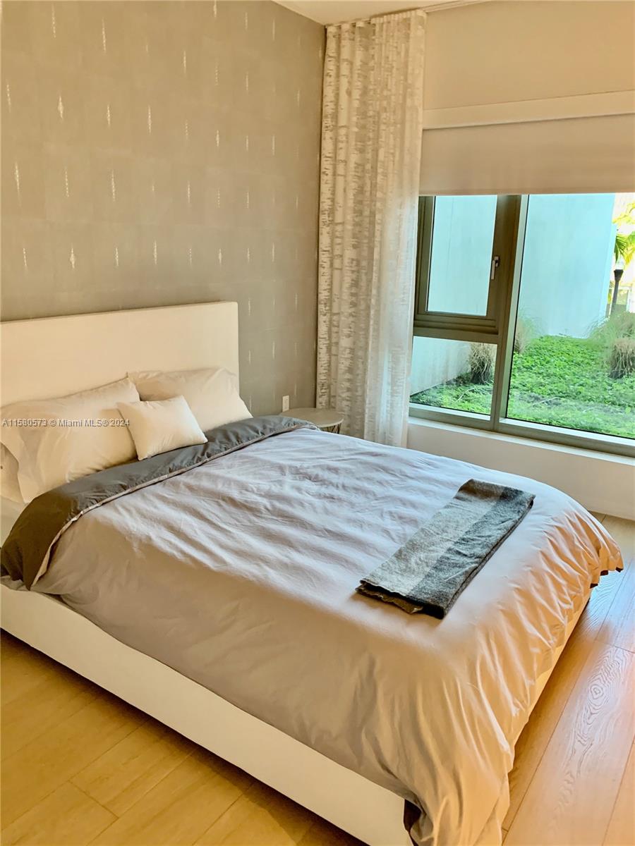 300 Collins Ave # 2C
