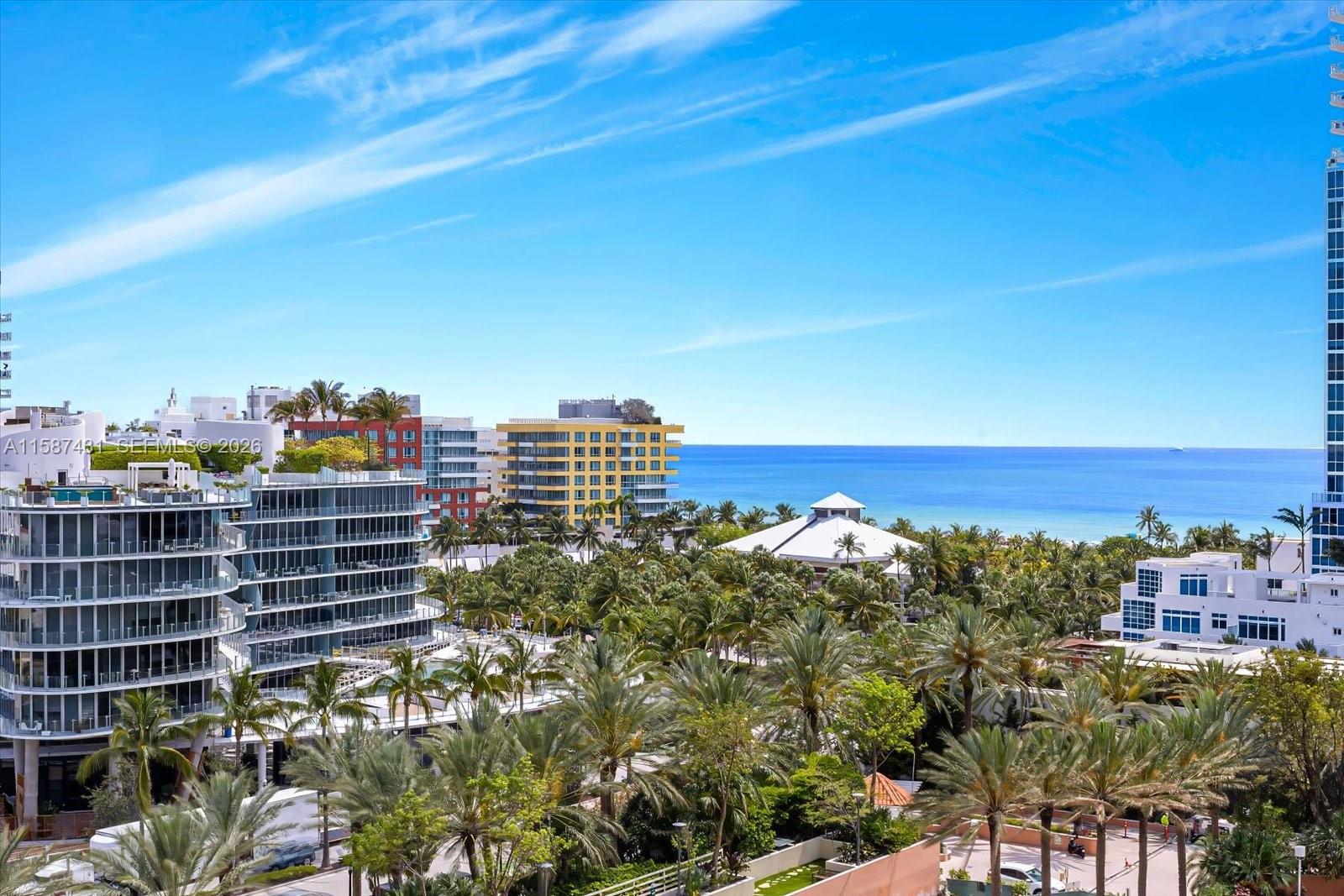 300 S Pointe Dr # 1001