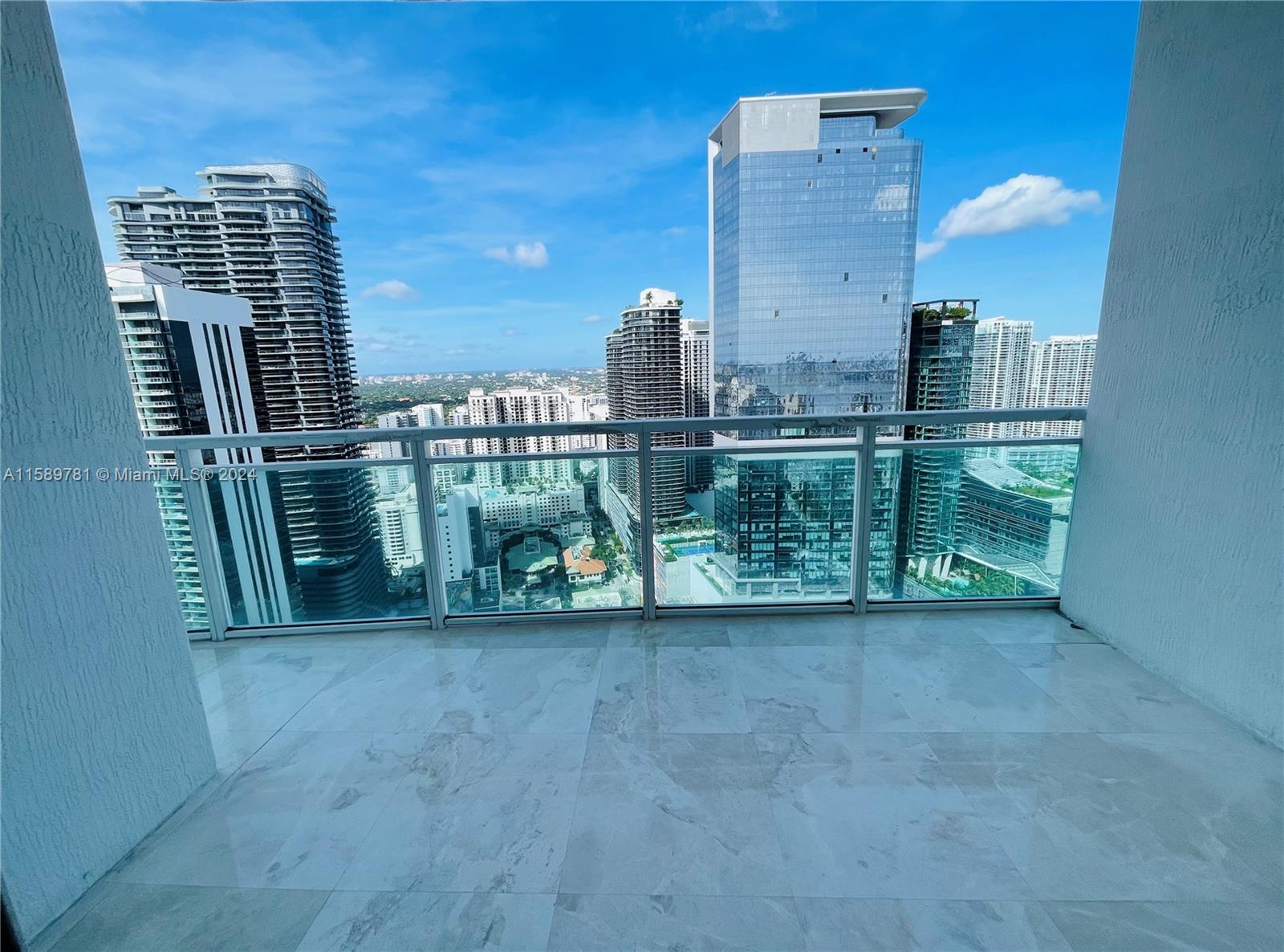 950 Brickell Bay Dr # 4401