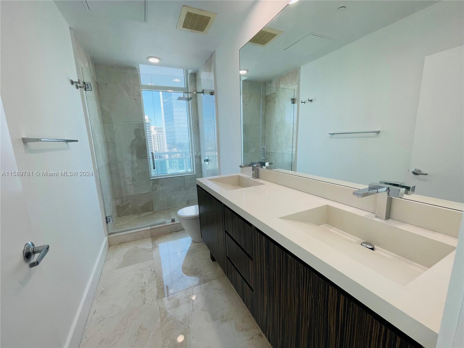 950 Brickell Bay Dr # 4401
