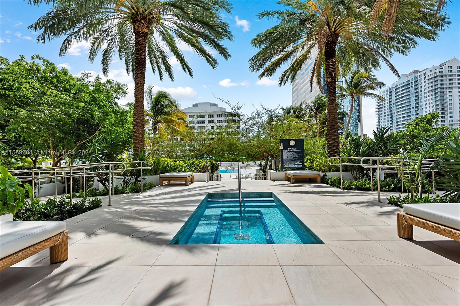 950 Brickell Bay Dr # 4401