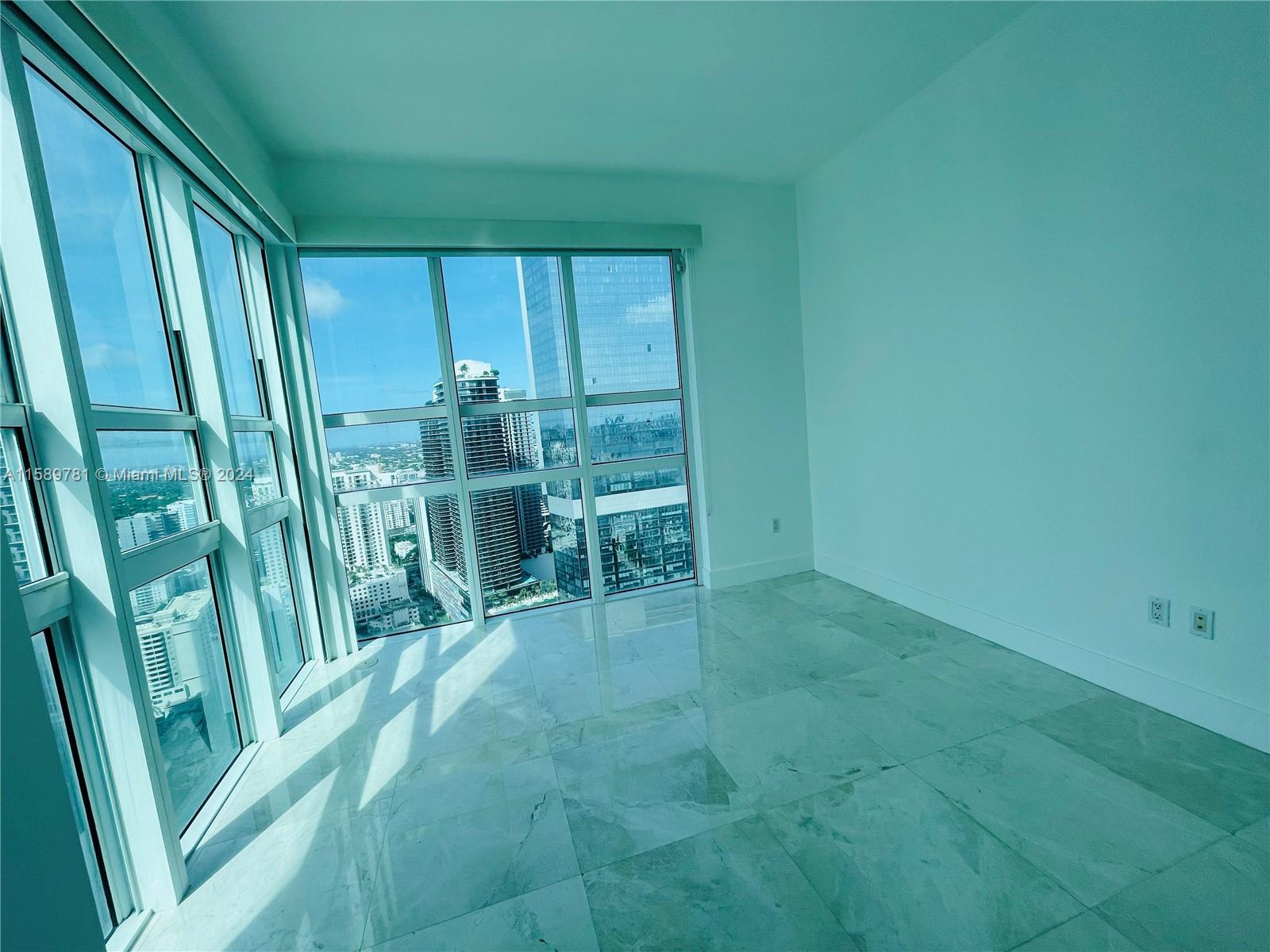 950 Brickell Bay Dr # 4401
