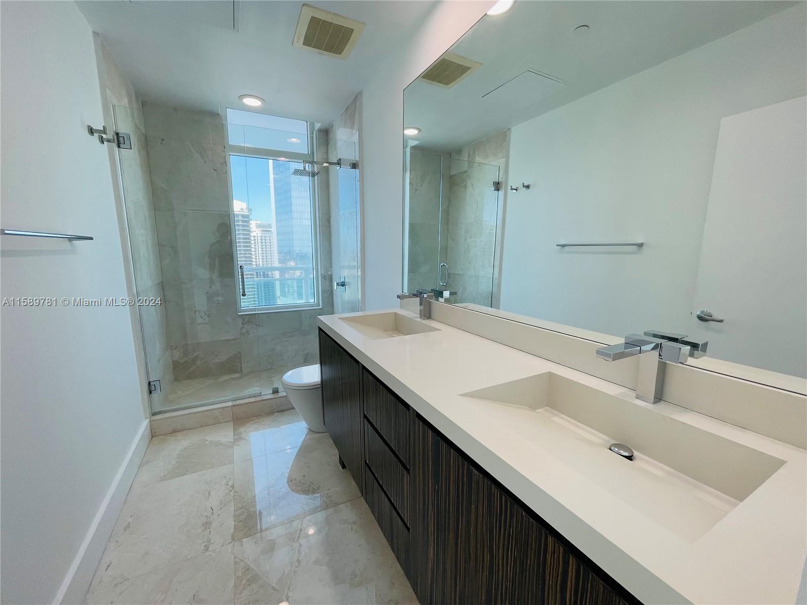 950 Brickell Bay Dr # 4401
