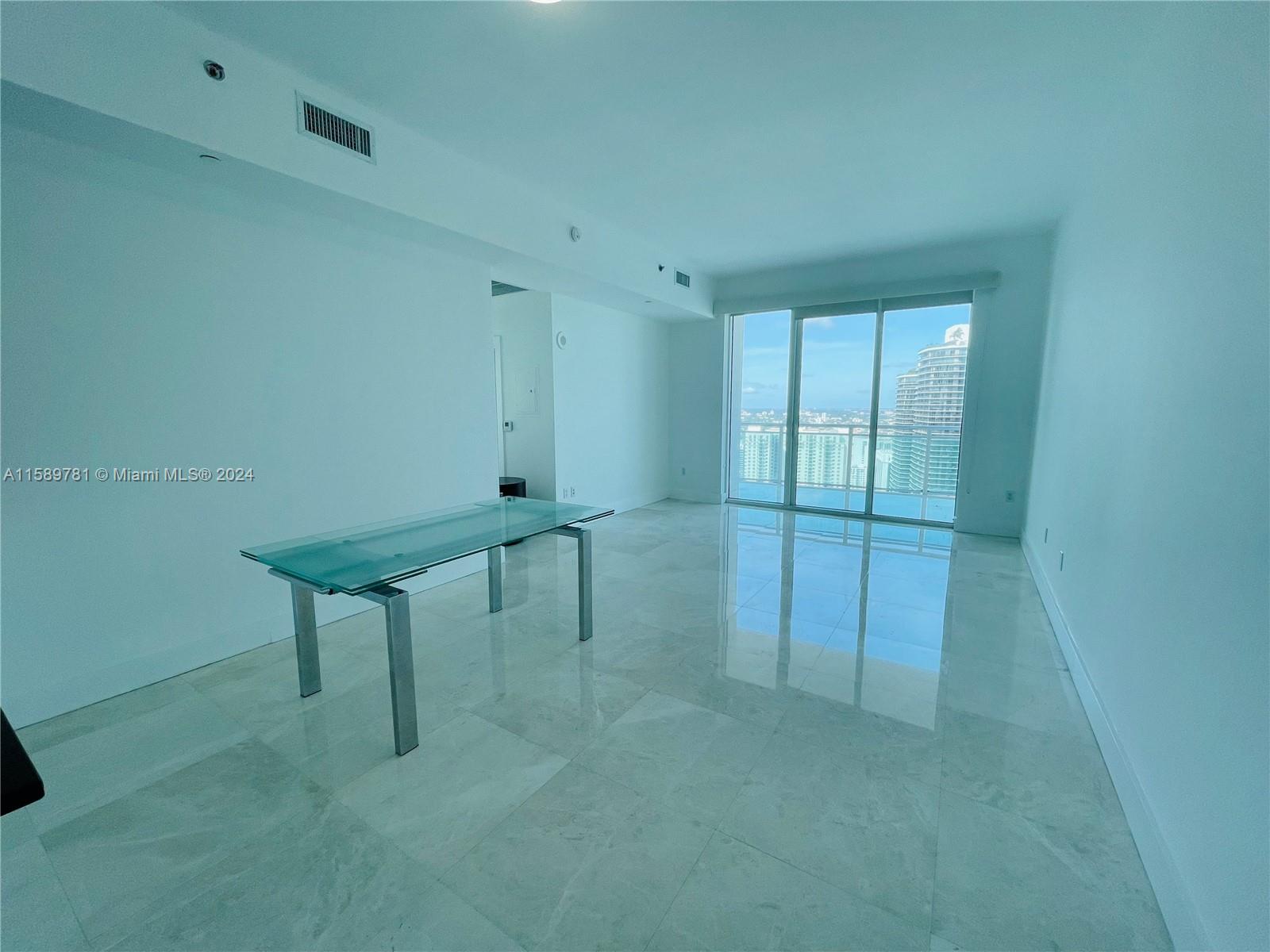 950 Brickell Bay Dr # 4401