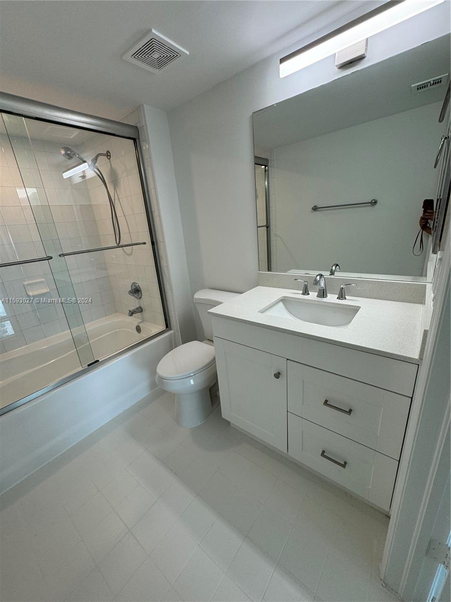 1155 Brickell Bay Dr Unit: PH103