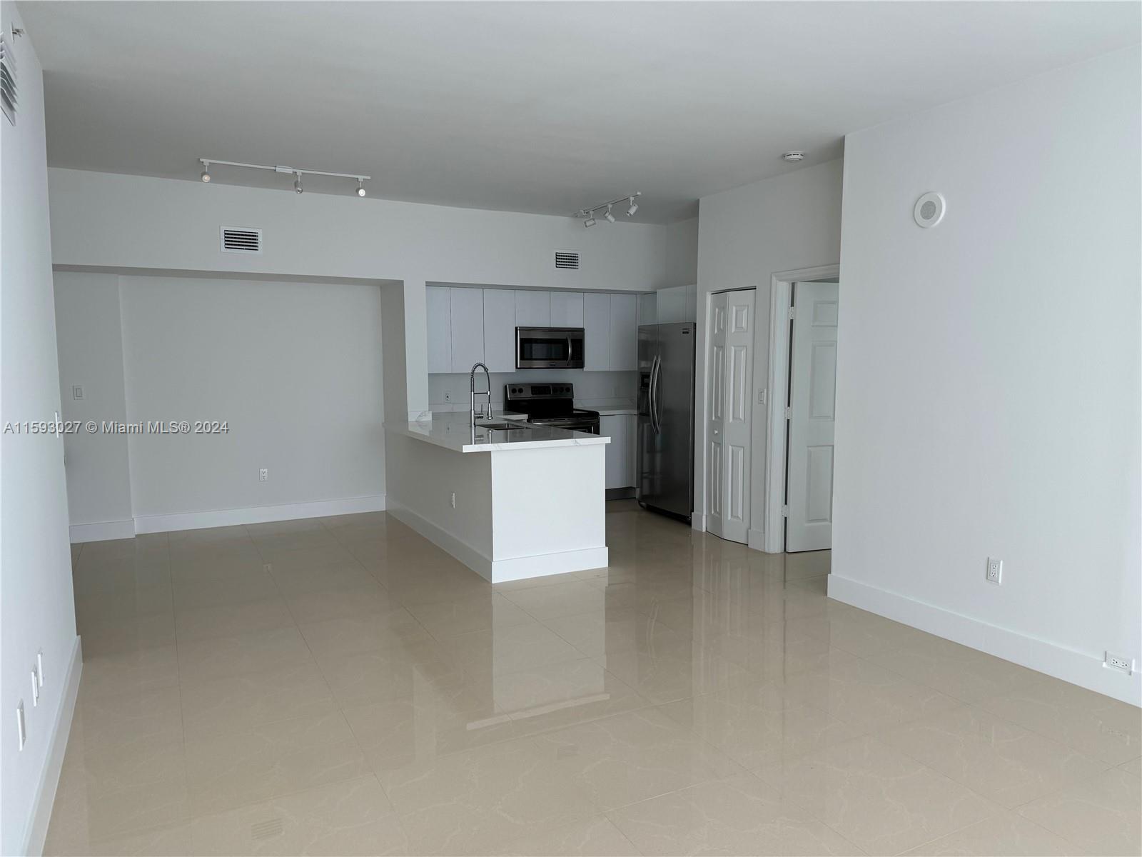 1155 Brickell Bay Dr Unit: PH103