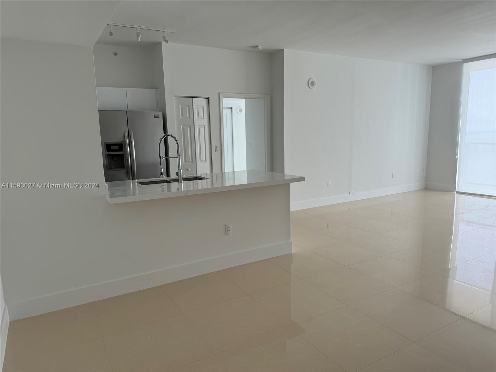 1155 Brickell Bay Dr Unit: PH103