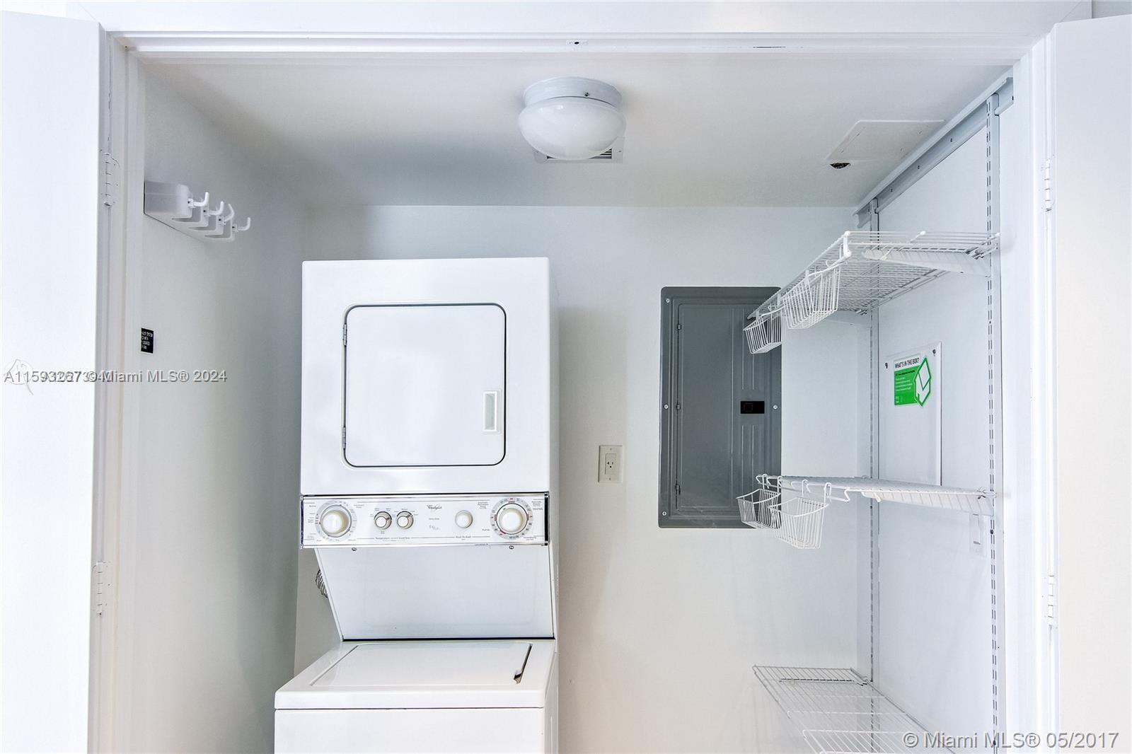 1060 Brickell Ave # 2911