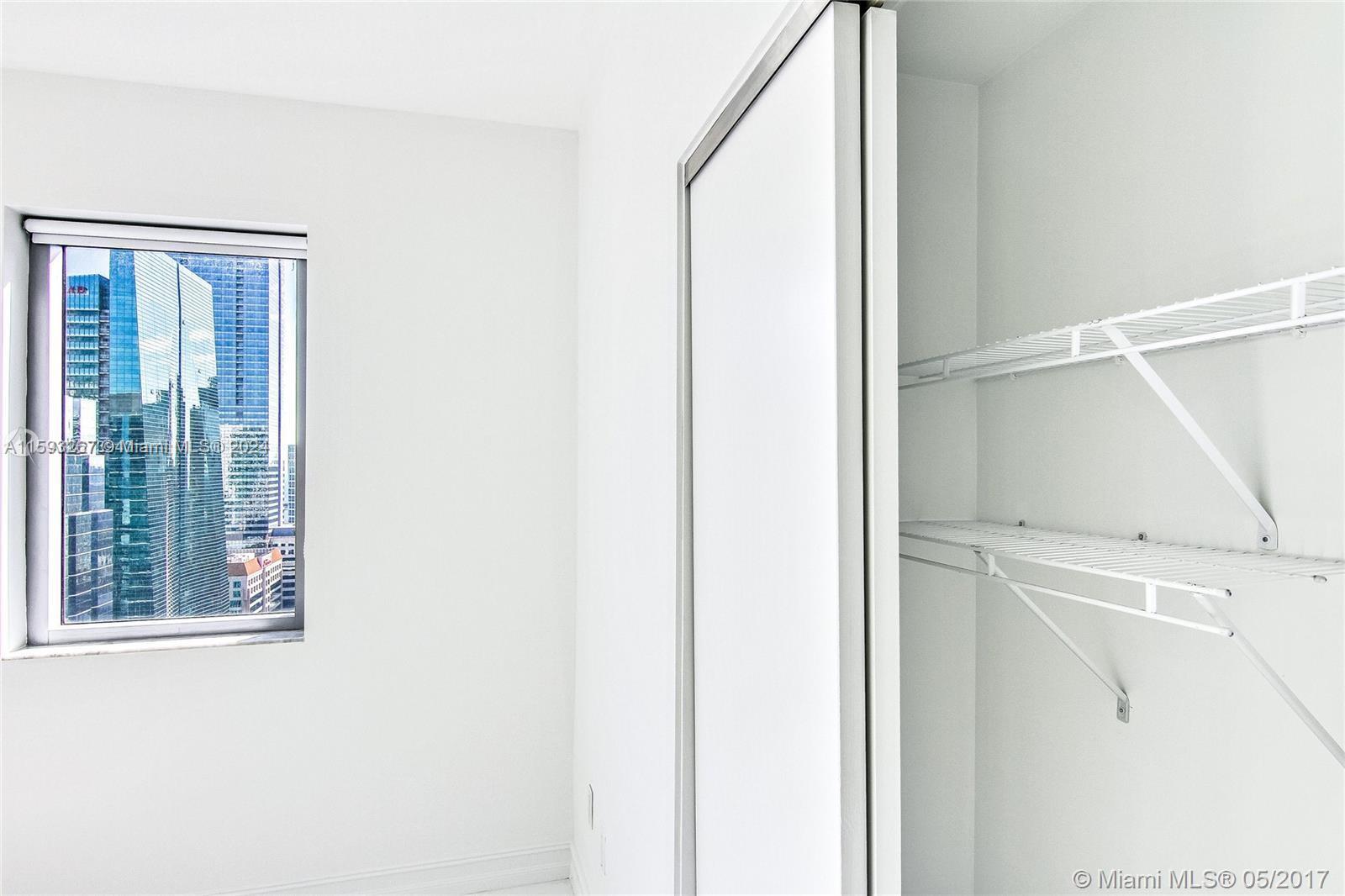 1060 Brickell Ave # 2911