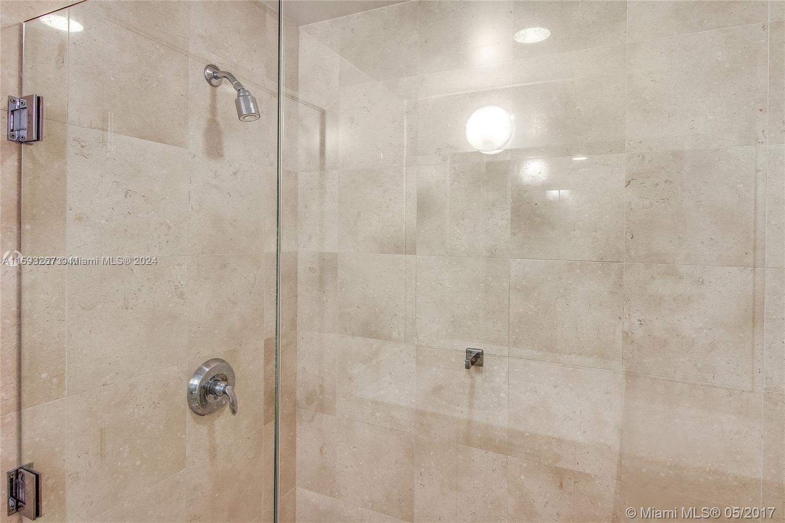 1060 Brickell Ave # 2911