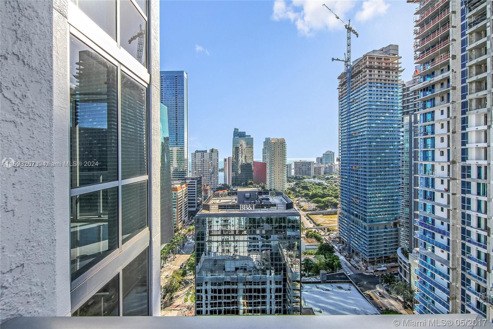 1060 Brickell Ave # 2911